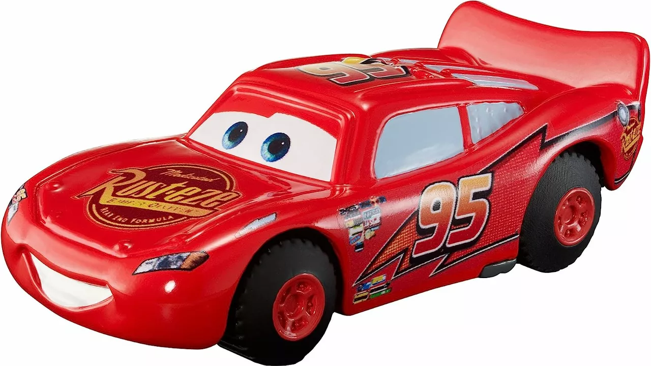 In Cars 4, will Lightning McQueen be a racer or a crew chief?